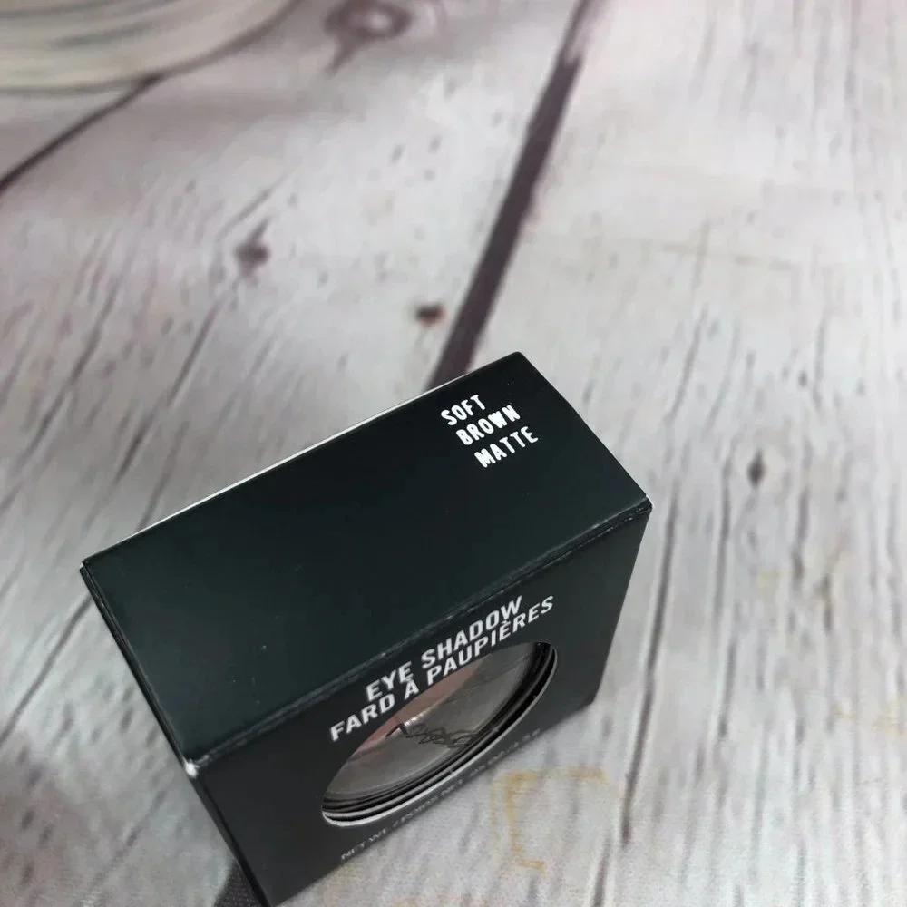 NWT MAC eye shadow soft brown matte makeup
